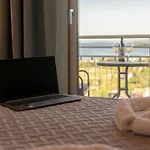 Corfelia Seaview Апарт-отель